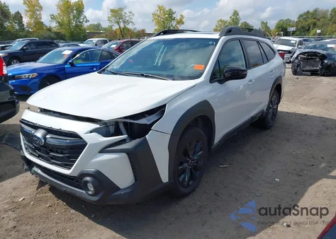 2025 Subaru Outback Onyx Edition z USA, uszkodzony, nr VIN 4S4BTALC9S3142615